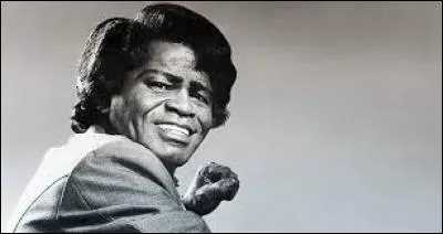 James Brown a chanté ''Sex Machine" mais aussi inventé un pas de danse qui fut repris par...