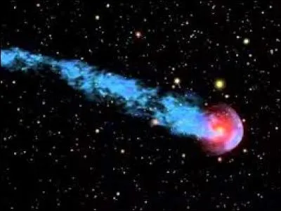 A propos de la Baleine...
Cette constellation abrite une étoile de faible magnitude apparente mais non moins célèbre, Mira Ceti... Quelle est sa principale caractéristique ?