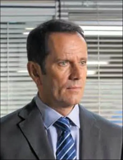 Qui a joué le rôle du procureur Calvi, l'amoureux de Roxane ?