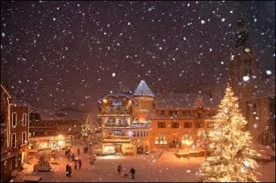 Station de sport d'hiver de renommée internationale, son important essor touristique remonte aux années 1910 lorsque la famille Rothschild décida d'en faire un de ses lieux de villégiature. Située dans le canton de Sallanches en Haute-Savoie, c'est la station de...