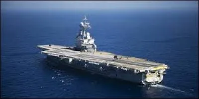 Quel est le nom de l'unique porte-avion de la Marine française ?