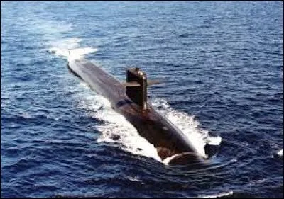 Où les sous-marins nucléaires lanceurs d'engins français sont-ils basés ?