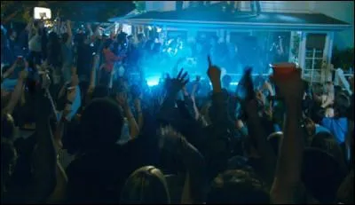 Demain, tu as école, mais une tes potes te dit qu'il y a une soirée fantastique ce soir, que fais-tu ?