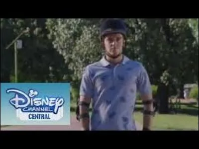 Quelle chanson chante Matteo sur l'image ?