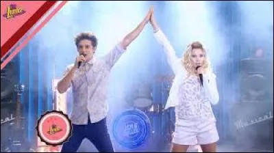 Sur quelle chanson Ámbar et Matteo chantent-ils à l'open ?