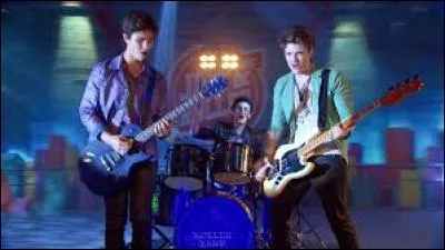 Quelle chanson chante le Roller Band sut la photo ?