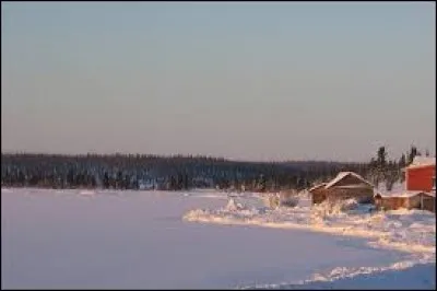 Dans quel pays se situe le Grand lac de l'Ours ?