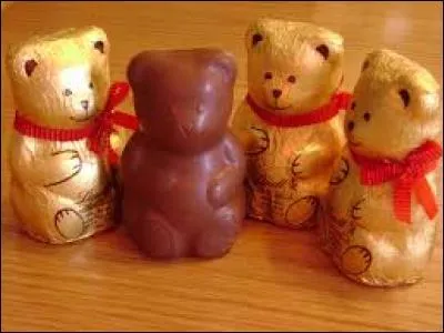 A quelle marque appartiennent les ours en chocolat sur la photo ?