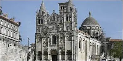 Cathédrale de style roman située à Angoulême. Elle est l'une des plus remarquables églises de Charente. Elle fait l'objet d'un classement au titre des monuments historiques.
Son emplacement, près des remparts de la ville et d'une ancienne porte de la cité, correspondrait à celui d'un sanctuaire primitif, antérieur à la chrétienté.