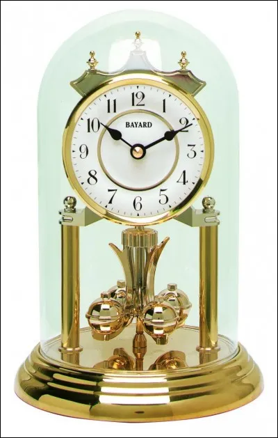 Le palais de l'Élysée compte 320 pendules et horloges. Mais quand les remonte-t-on ?