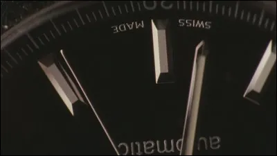 Lorsqu'aucun composé spécial n'est utilisé, à combien équivalent 6 heures de rêve dans la réalité ?