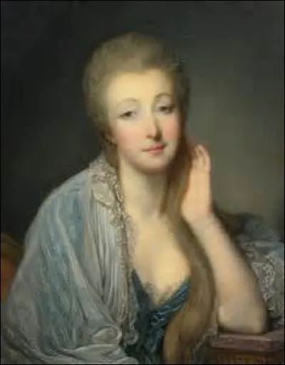 Quelle femme Marie-Antoinette ignore-t-elle lors de ses apparitions car elle ne l'apprécie pas ?
