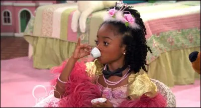 Comment se nomme cette petite fille ?