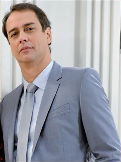 Comment s'appelle Marcello Antony ?