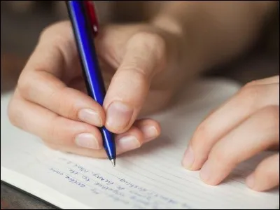 En moyenne, combien de temps les droitiers vivent-ils en plus des gauchers ?