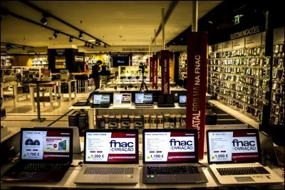 On se dit que si on avait la carte de fidélité, ça serait peut-être moins __.