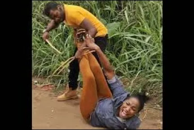 Au Pakistan, qui battra à mort une femme venant d'être violée ?