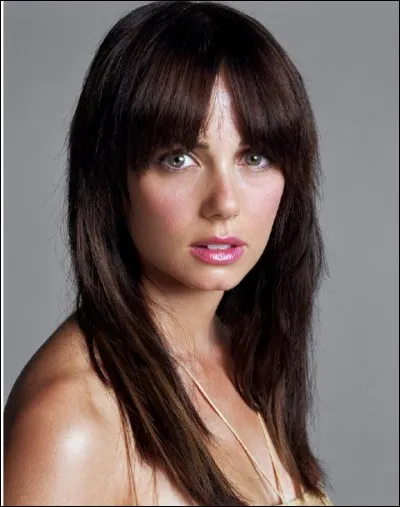 Qui joue le rôle d'Isobel ?