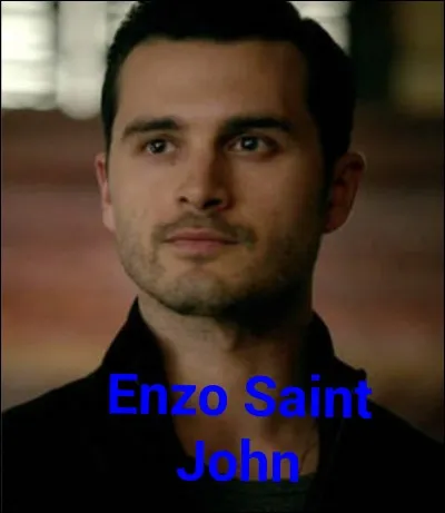 Qui joue le rôle d'Enzo ?