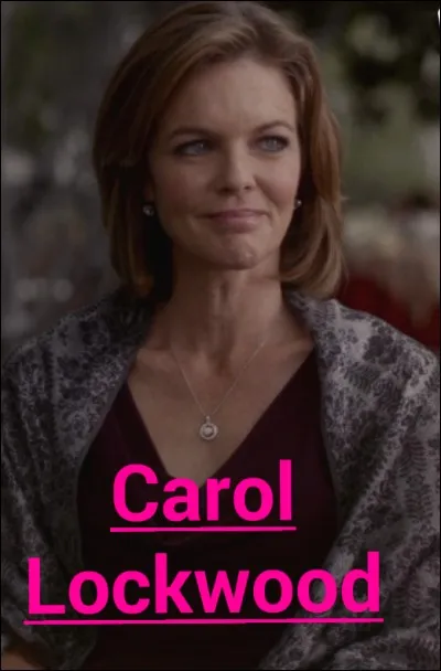 Qui joue le rôle de Carol ?