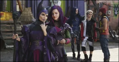 Comment s'appelle sa mère ?