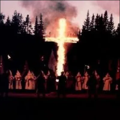 Qui a réalisé "La main droite du diable" avec Tom Berenger ?