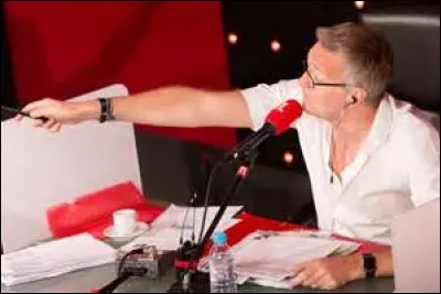 Que ne dit-on pas à Snameloc quand il dit qu'il fait les meilleurs quiz ?