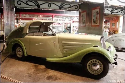 Pierre Peugeot a créé en 1988 le musée de l'Aventure Peugeot, entièrement dédié à l'histoire de l'industrie automobile familiale. Où est-il situé ?