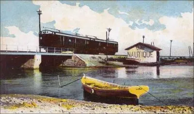 Cette photo reprsente un  wagon du train