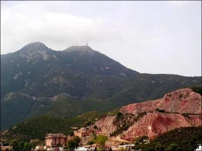 Cette image reprsente la montagne de