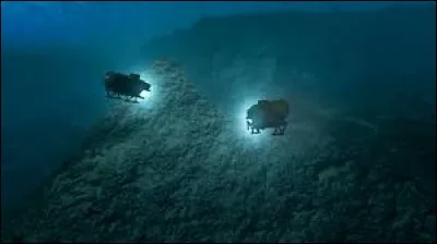 Où a été construit le premier bathyscaphe ?