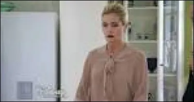 Encore dans ce même épisode, qui a eu l'idée d'écrire une lettre anonyme à Mme Benson ?