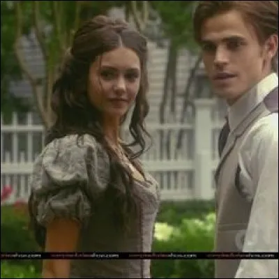Stefan est sorti avec Katherine Pierce.