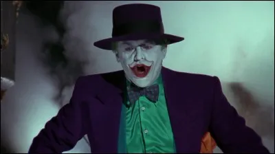 Encore le même film, lequel de ces objets n'est pas un gadget du Joker ?