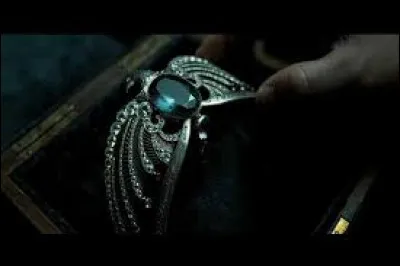 Comment le diadème de Serdaigle est-il détruit ?