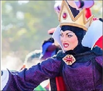 Qui est cette méchante ?