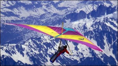 Français, décédé en 1991, adepte des descentes de ski extrême, autant que des voies classiques.