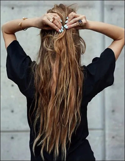 Cheveux longs, courts, moyennement courts ou très longs?