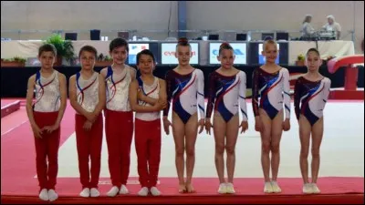 Préfères-tu Oréane Léchenault, Marine Boyer, Marine Brevet ou Loan His ?