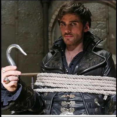 Comment s'appelle le frère de Killian Jones ?