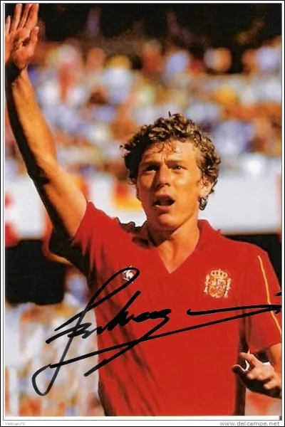 Dans quel(s) club(s) a joué Emilio Butragueño ?