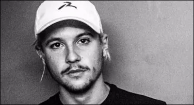 Compl&egrave;te cette c&eacute;l&egrave;bre chanson "On verra" de Nekfeu : "On verra bien vas-y vient..."
