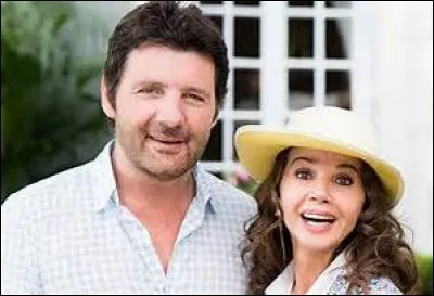 Comment se pr&eacute;nomme le nouveau compagnon de Caroline ?