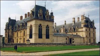 Quel nom porte l'époque suivant le Moyen Âge ?