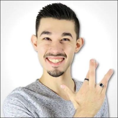 À quel youtubeur appartient ce logo ?