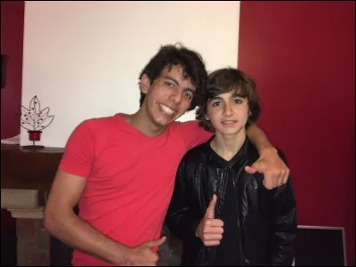Esteban a-t-il un cousin qui s'appelle Diego ?
