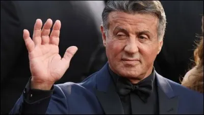 Trouvez les initiales de cette personne et ensuite ce qu'elles peuvent désigner.