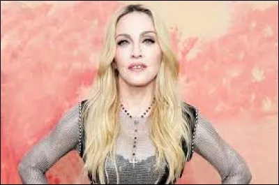 Quel est le surnom de la chanteuse Madonna ?