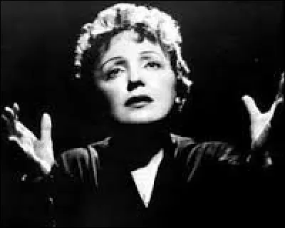 Quelle célèbre chanteuse du XXe siècle avait pour surnom "La Môme" ?
