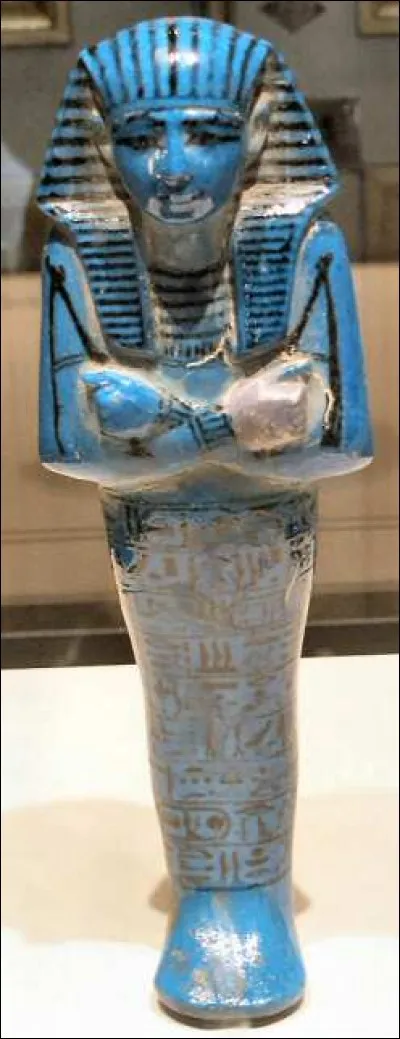 Statuette funéraire dont la fonction était de servir le défunt après sa mort :